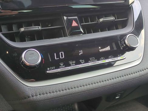 Used 2024 Toyota Corolla SE FWD image 17