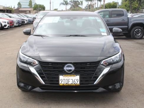 Used 2025 Nissan Sentra SV w/ All-Weather Package FWD image 2