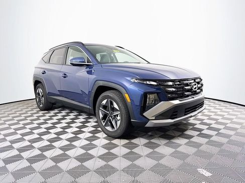 Certified 2025 Hyundai Tucson SEL image 10