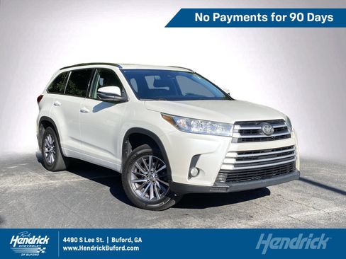 Used 2017 Toyota Highlander XLE AWD/4WD image 1