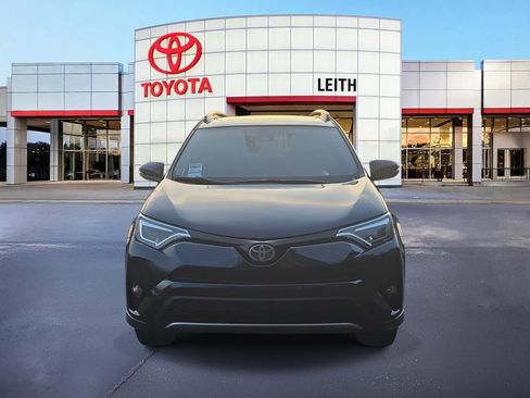 Used 2017 Toyota RAV4 SE w/ Power Special Value Package image 2