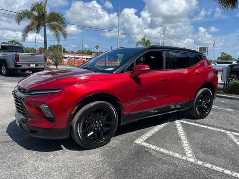 Used 2024 Chevrolet Blazer RS w/ Driver Confidence II Package AWD/4WD image 3