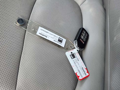 Used 2020 Honda Odyssey Elite image 35