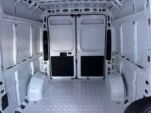 New 2026 RAM ProMaster 2500 w/ Convenience Group FWD image 11