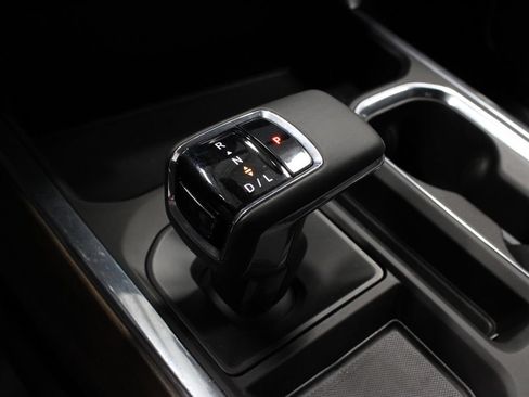 Used 2025 Chevrolet Silverado 1500 High Country w/ High Country Premium Package AWD/4WD image 36