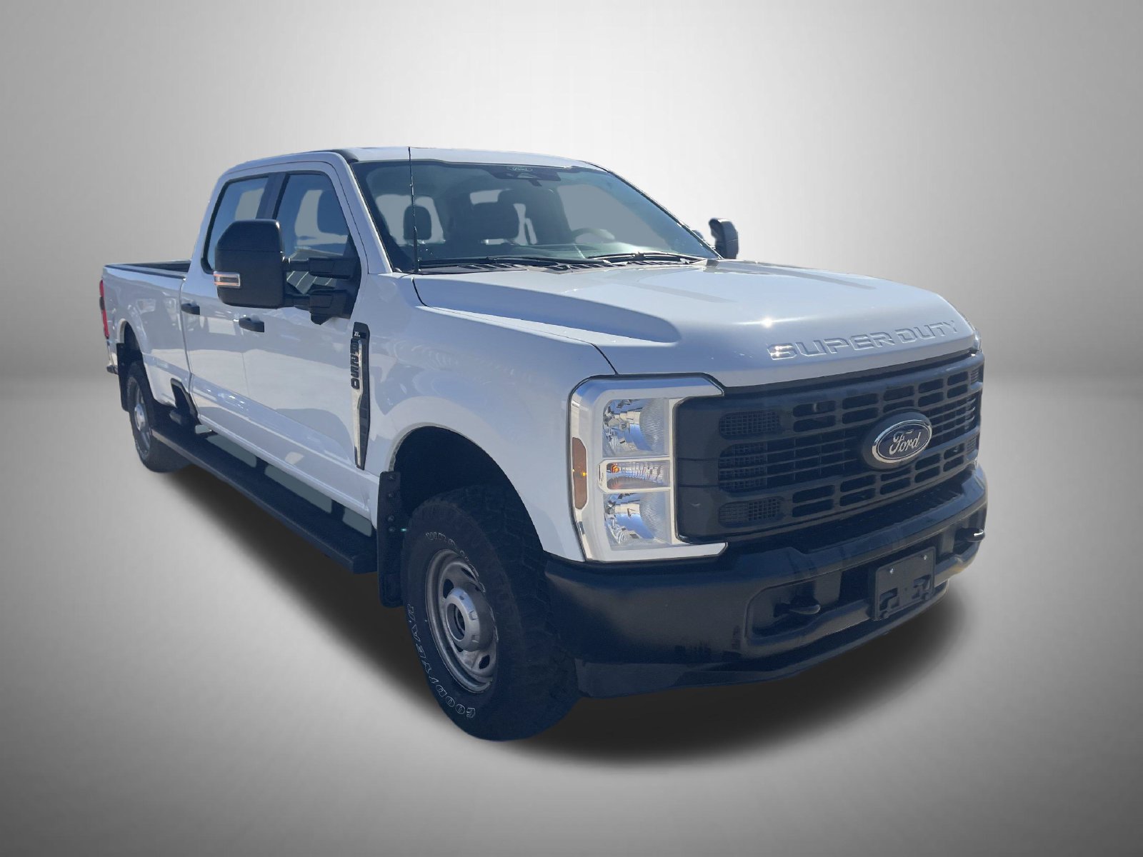Used 2024 Ford F250 XL w/ 360-Degree Camera Package AWD/4WD image 5