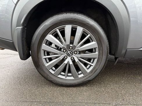 Used 2024 Nissan Pathfinder SL w/ SL Premium Package image 29