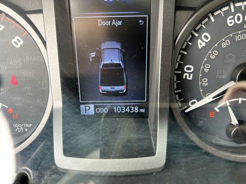 Used 2018 Toyota Tacoma TRD Off-Road w/ TRD Premium Off Road Package image 16