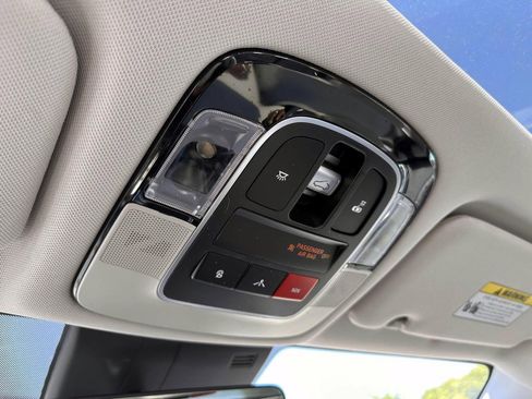Used 2023 Hyundai Sonata Limited FWD image 28
