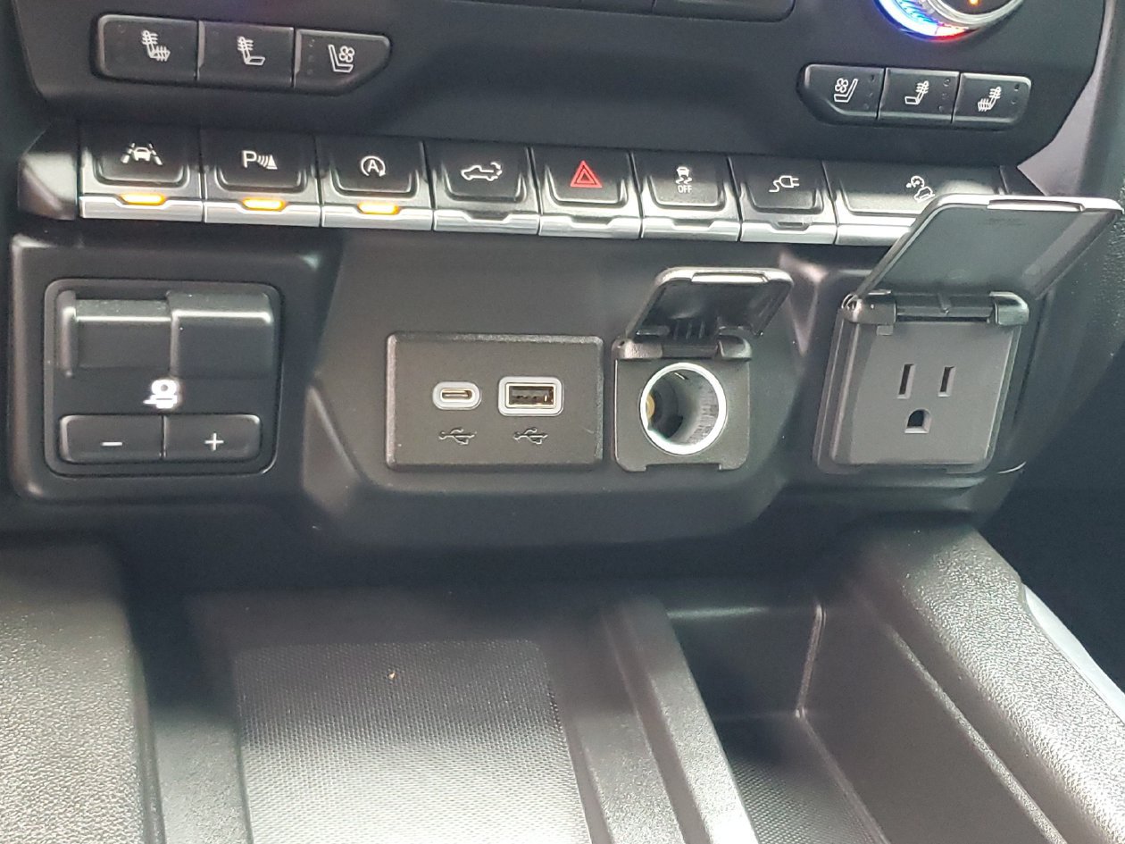 Used 2021 GMC Sierra 1500 Denali w/ Driver Alert Package II AWD/4WD image 25