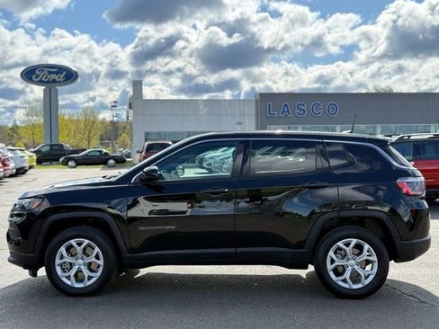 Used 2024 Jeep Compass Sport AWD/4WD image 43