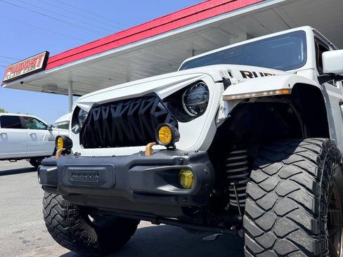 Used 2020 Jeep Gladiator Rubicon AWD/4WD image 18