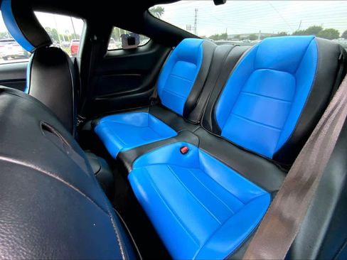 Used 2021 Ford Mustang GT RWD image 17