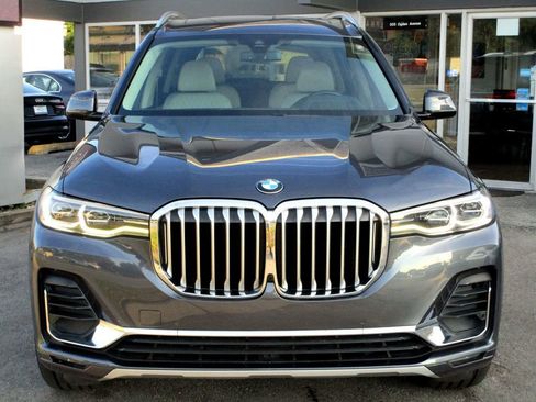 Used 2019 BMW X7 xDrive40i w/ Off-Road Package image 5