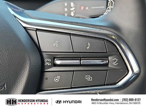 Used 2025 Chevrolet Traverse High Country FWD image 24