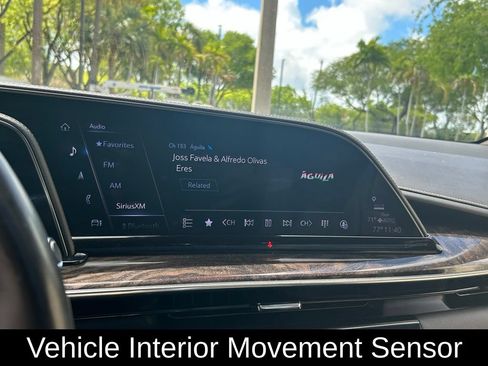 Used 2023 Cadillac Escalade Premium Luxury w/ Performance Package AWD/4WD image 25