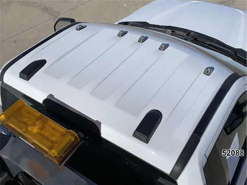 Used 2022 Ford F550 4x4 Regular Cab Super Duty image 8