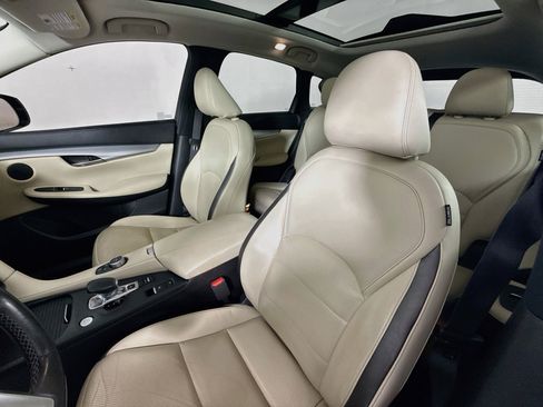 Used 2021 INFINITI QX50 Essential w/ Convenience Package FWD image 11