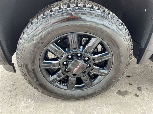 Used 2024 GMC Sierra 2500 AT4 w/ AT4 Preferred Package image 33
