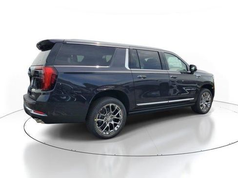 New 2026 GMC Yukon XL Denali w/ Sun & Power Step Package RWD image 3