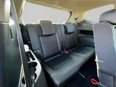 Used 2023 Volkswagen Atlas SE w/ Panoramic Sunroof Package FWD image 28
