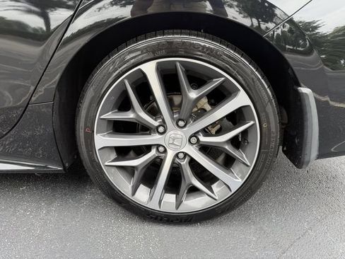 Used 2022 Honda Civic Touring image 38