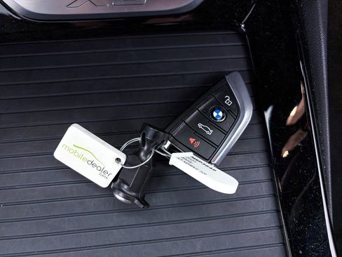 Used 2020 BMW X3 xDrive30i w/ Premium Package image 28