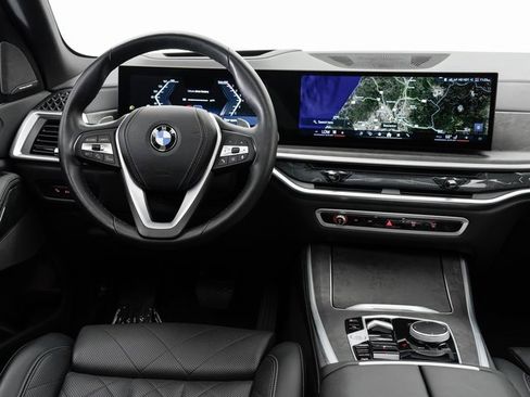 Used 2025 BMW X5 xDrive40i w/ Climate Comfort Package image 15