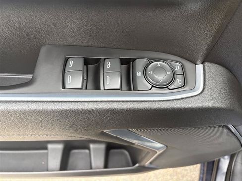 Used 2023 Chevrolet Silverado 1500 RST AWD/4WD image 10