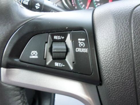 Used 2019 Chevrolet Trax LT w/ LT Convenience Package image 16