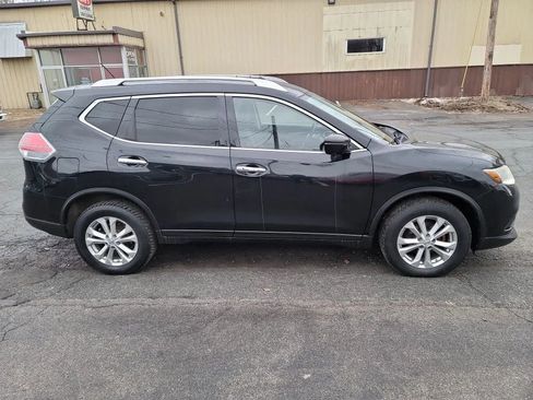 Used 2016 Nissan Rogue SV w/ SV Premium Package AWD/4WD image 4