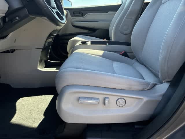 Used 2018 Honda Odyssey EX image 18