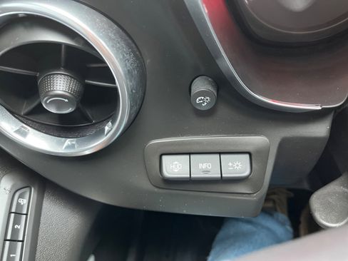 Used 2019 Chevrolet Camaro SS image 26