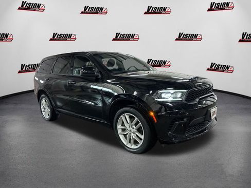 Used 2023 Dodge Durango GT image 3