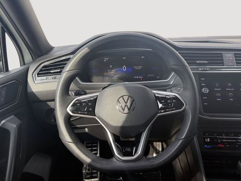 Used 2023 Volkswagen Tiguan SE R-Line FWD image 16