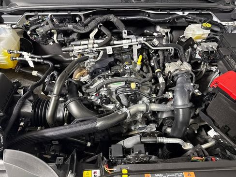 Used 2025 Ford Ranger XLT w/ Chrome Accent Package AWD/4WD image 43