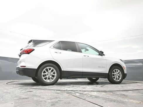 Used 2024 Chevrolet Equinox LT image 23