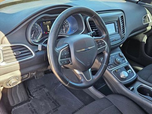 Used 2015 Chrysler 200 Limited w/ Convenience Group FWD image 10