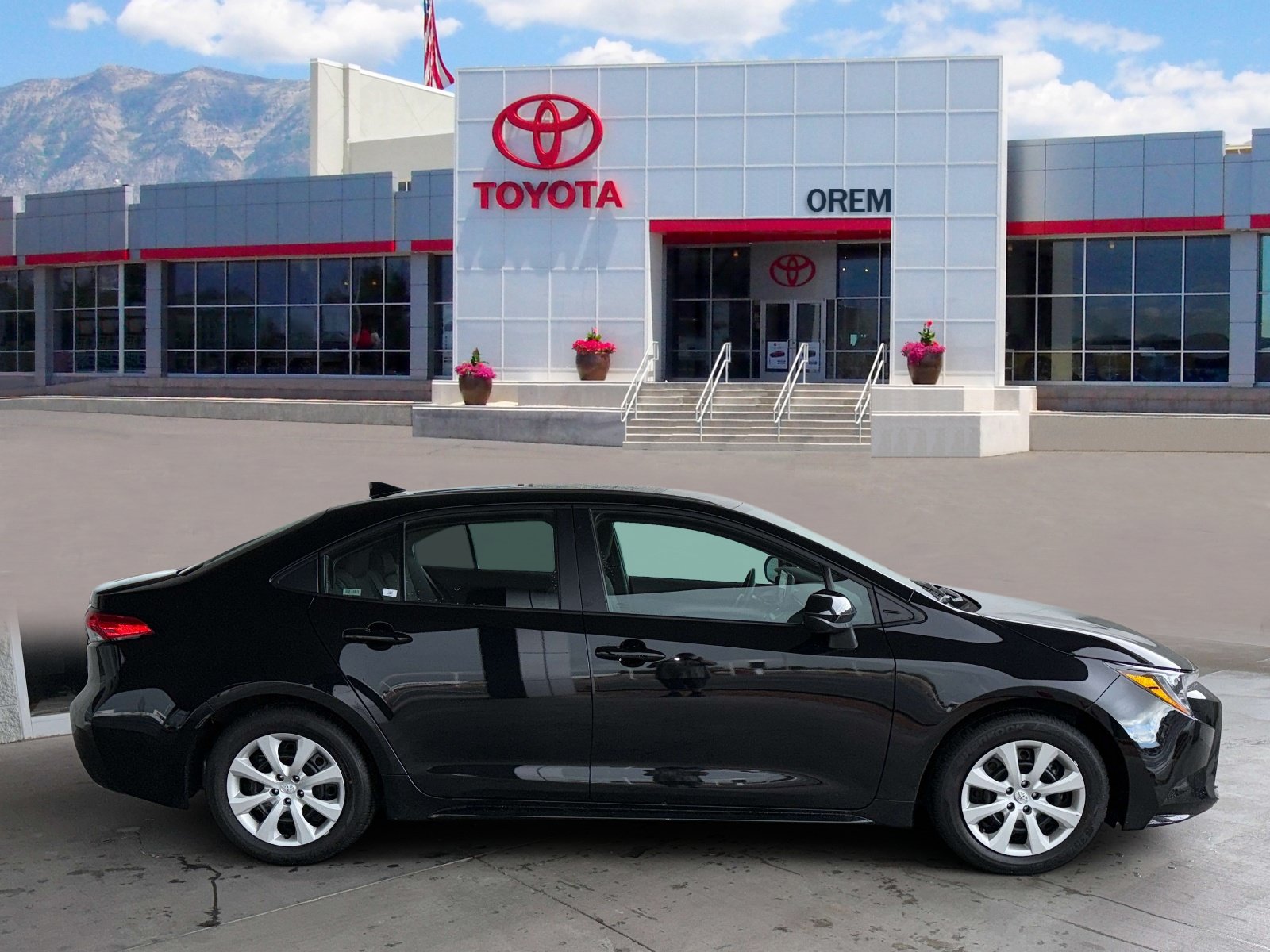 Used 2026 Toyota Corolla LE FWD image 3