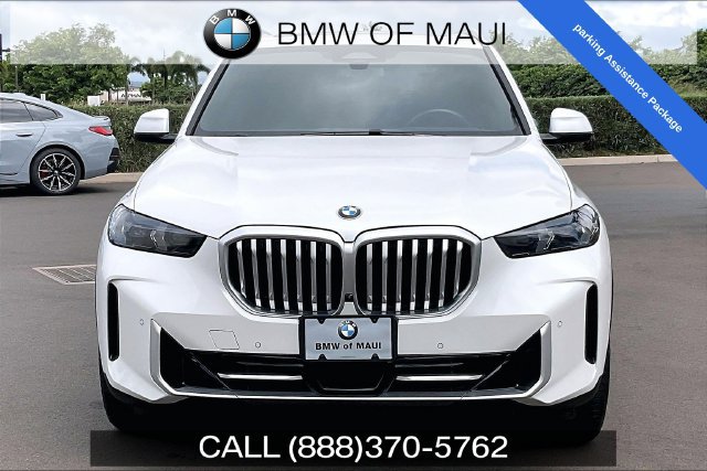 Used 2024 BMW X5 xDrive40i w/ Parking Assistance Package AWD/4WD image 3