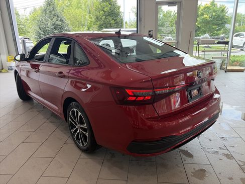 Used 2026 Volkswagen Jetta Sport FWD image 6