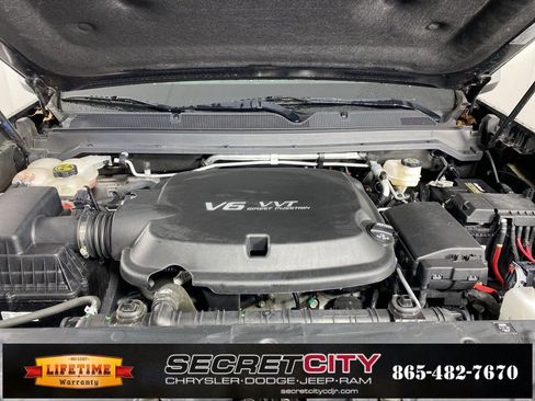 Used 2022 GMC Canyon Denali image 31