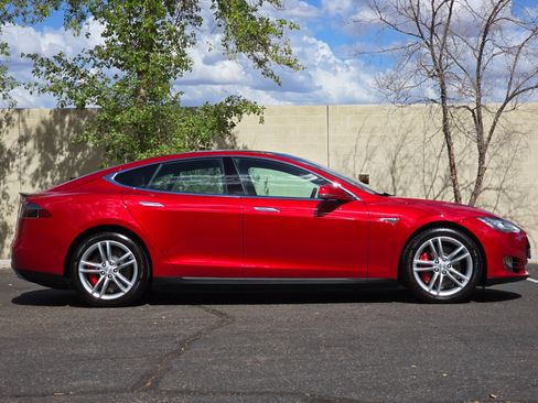 Used 2016 Tesla Model S P90D AWD/4WD image 11