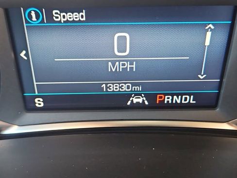 Used 2024 Chevrolet Equinox RS FWD image 17