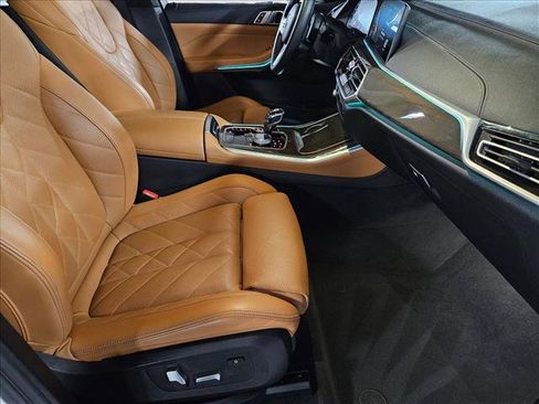 Certified 2023 BMW X5 xDrive40i w/ Executive Package image 21