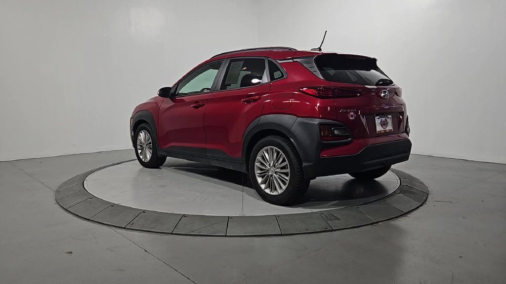 Used 2021 Hyundai Kona SEL w/ Cargo Package FWD image 3