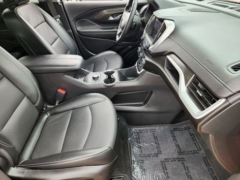 Used 2023 GMC Terrain SLT w/ Infotainment Package II image 14