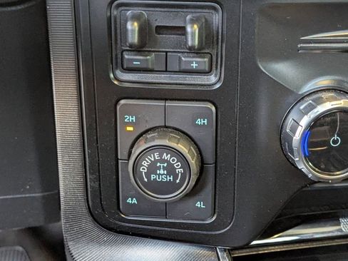 Certified 2023 Ford F150 Platinum w/ Equipment Group 701A High image 32