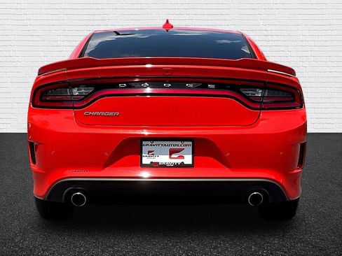 Used 2019 Dodge Charger GT RWD image 6