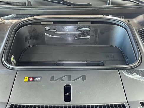 Used 2024 Kia EV9 Land image 68